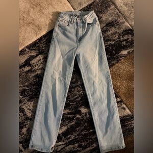 Light Wash High-Rise Straight Jeans - Women